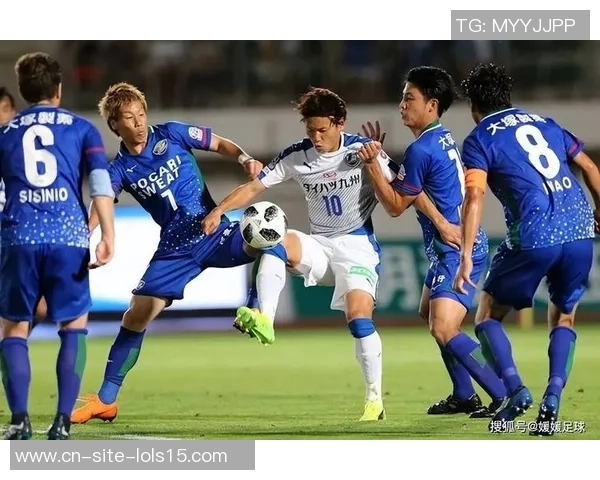 大阪飞脚与清水鼓动的激烈对决展现足球魅力与团队精神的完美结合